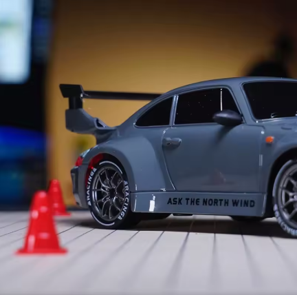 Porsche's iconic 4x4 racing car